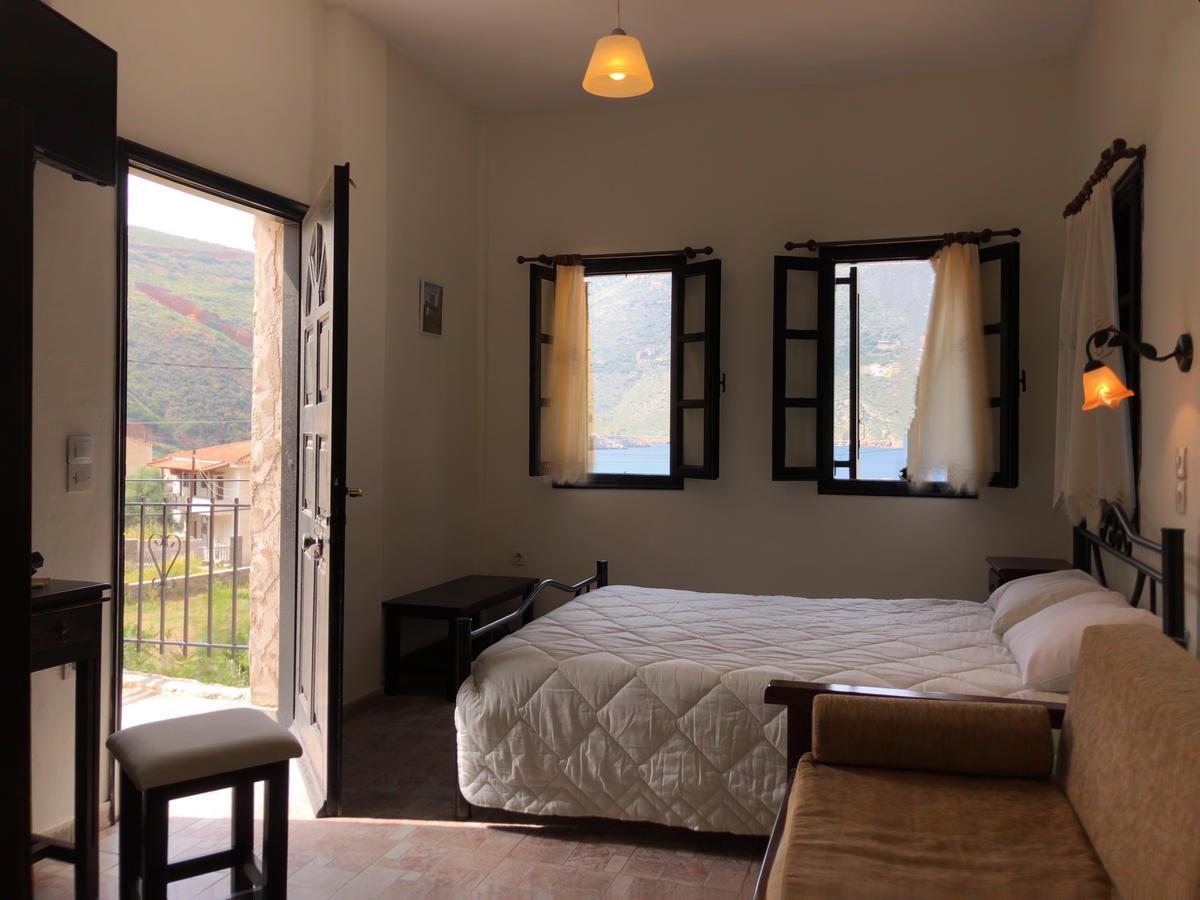 Castello Hotell Pórto Káyio Eksteriør bilde